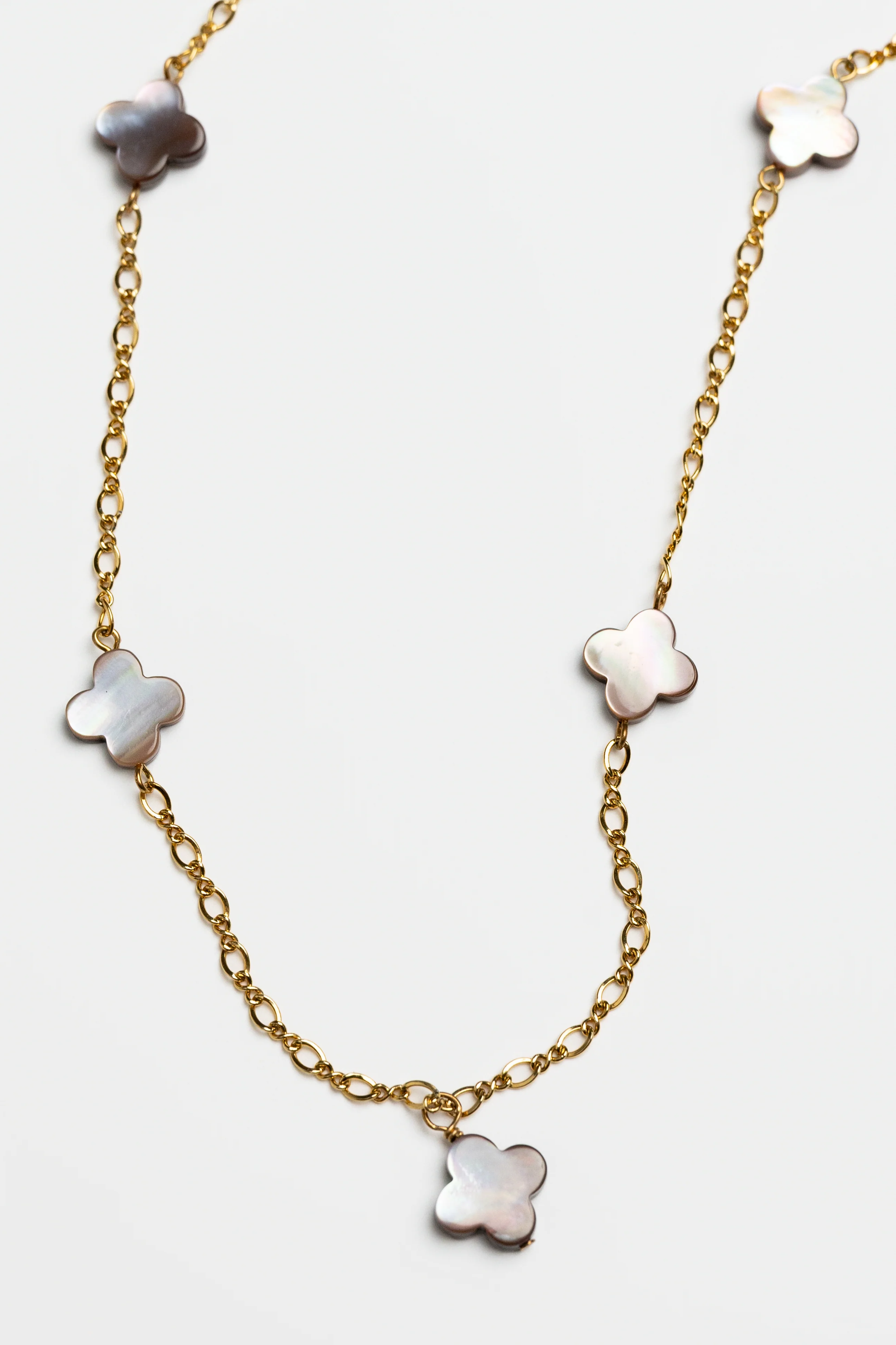 Cocoa Long Quaterfoil Necklace